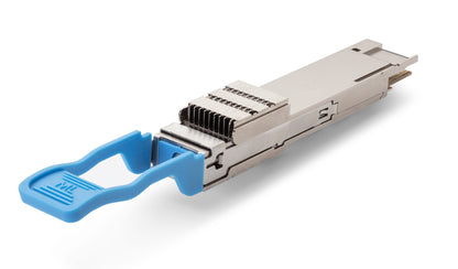 QDD800-LBP optical transceiver with blue pull tab on a white background